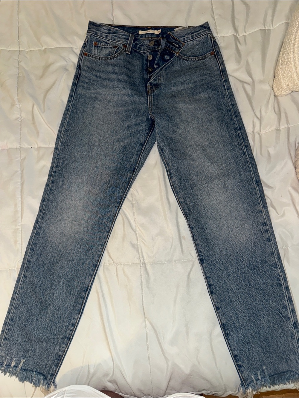 Levi's Women's High-Rise Straight Leg Jeans in Washed Blue